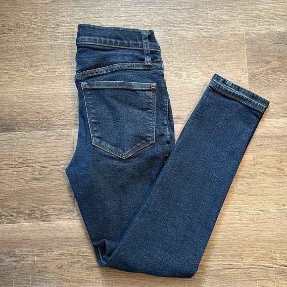 Madewell 9’ Mid-Rise Skinny Jeans - Picture 1 of 6